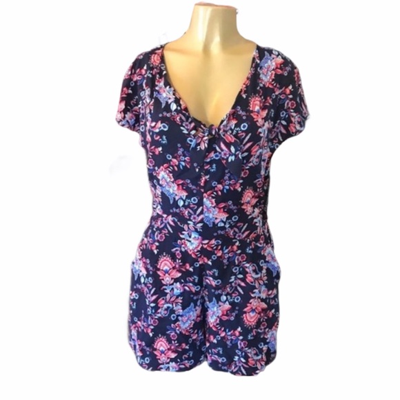 New York & Company Pants - NewYork &C Cute floral red, blue and white romper